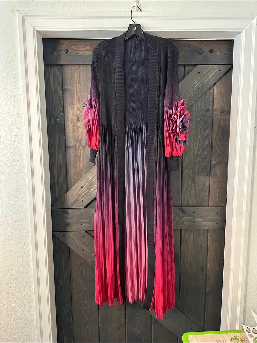 Long Ombre Pleated Maxi Dress with Ruffled Sleeves - Pink Black